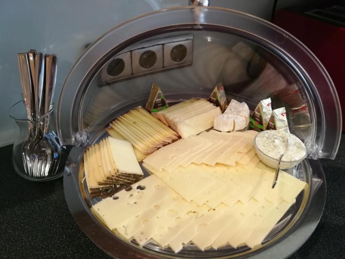 Haus Alpina Lägenhet Häselgehr Exteriör bild